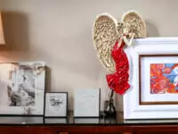 Angel Andrea - red - left -  19 x 11 cm decorative figurine 