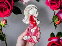 Liolin with flute - red -  16 x 7 cm decorative figurine 