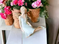 Angel Matilda - green pastel -  15 cm decorative figurine 