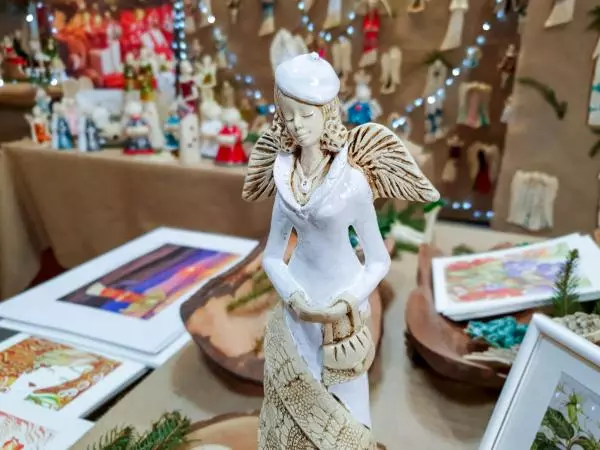 Angel Charlotte - white -  32 x 15 cm decorative figurine 