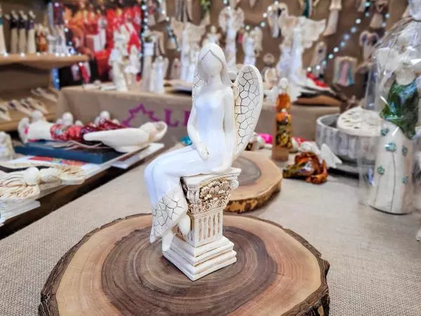 Angel Emily - sitting white -  22 x 9 cm decorative figurine 