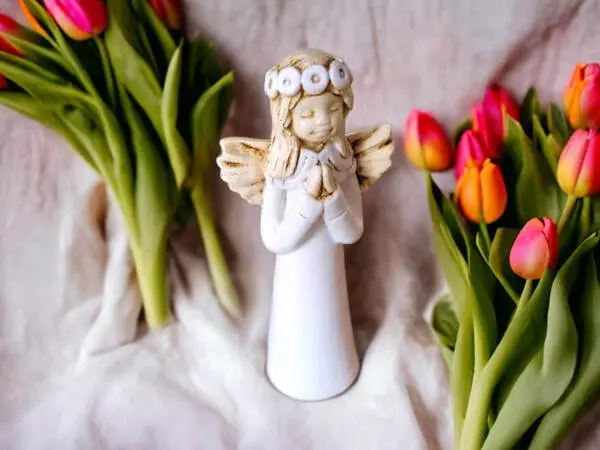 Angel Eva - white -  15 cm decorative figurine 