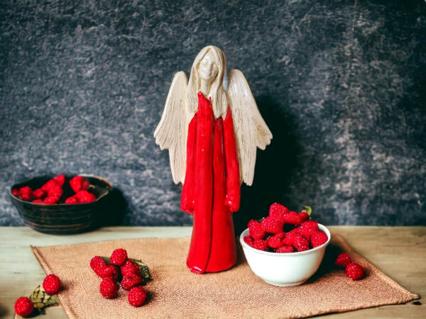 Angel Julia - - red -  27 x 14 cm decorative figurine 