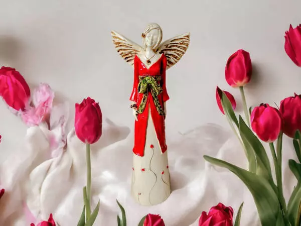 Angel Lily - red -  35 x 15 cm decorative figurine 