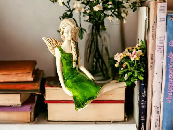Angel Matilda - green -  15 cm decorative figurine 