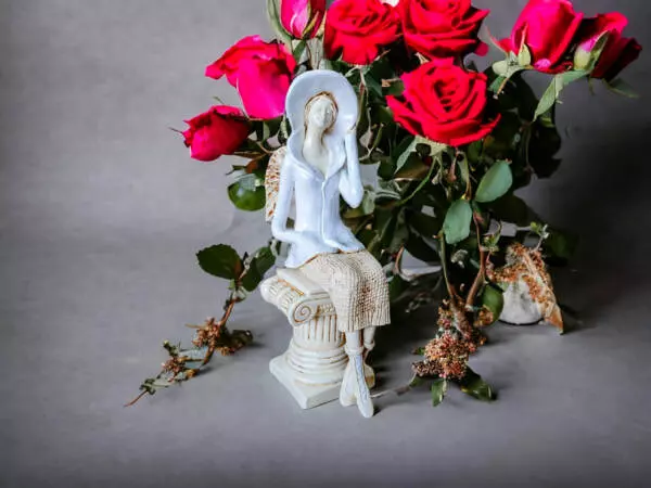 Angel Mega - white -  20 x 9 cm decorative figurine 