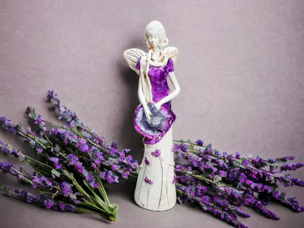 Angel Sunday Rose - violet -  32 x 15 cm decorative figurine 