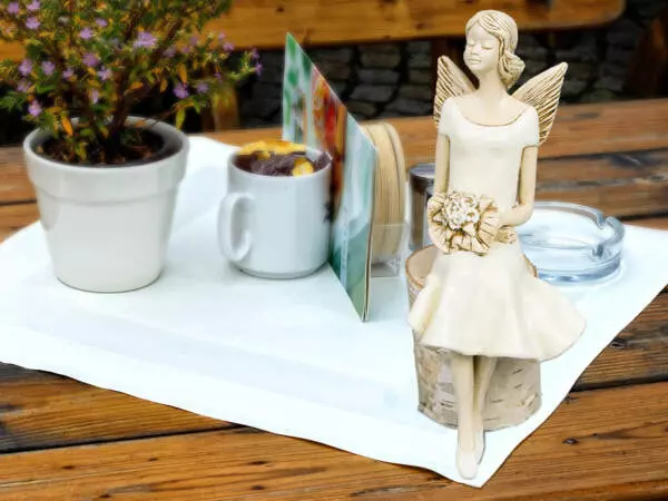 Angel Pauline Creamy -  20 x 9 cm decorative figurine 